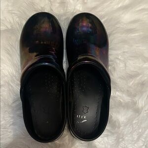 Dansko Womens Slippers in Iridescent Black